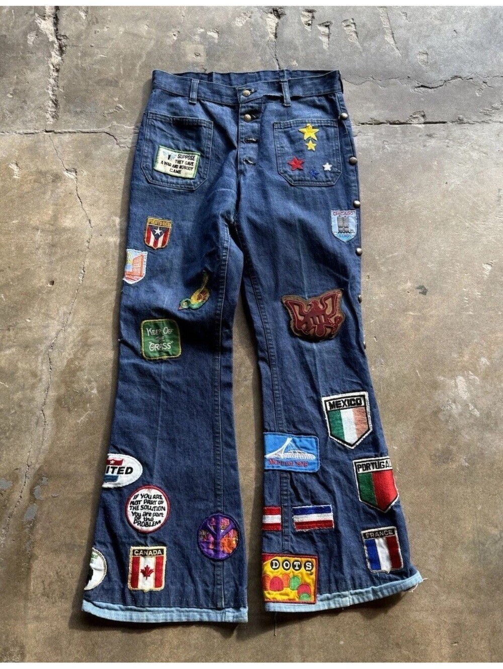 Vintage 70s Hippie Patchwork Denim High Rise Bell Bottom Jeans 32x30